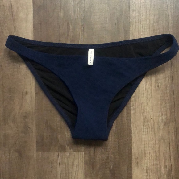 SOLID & STRIPED Other - Navy bikini bottoms